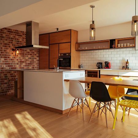 Central Modern Design Apartment Bucarest Extérieur photo