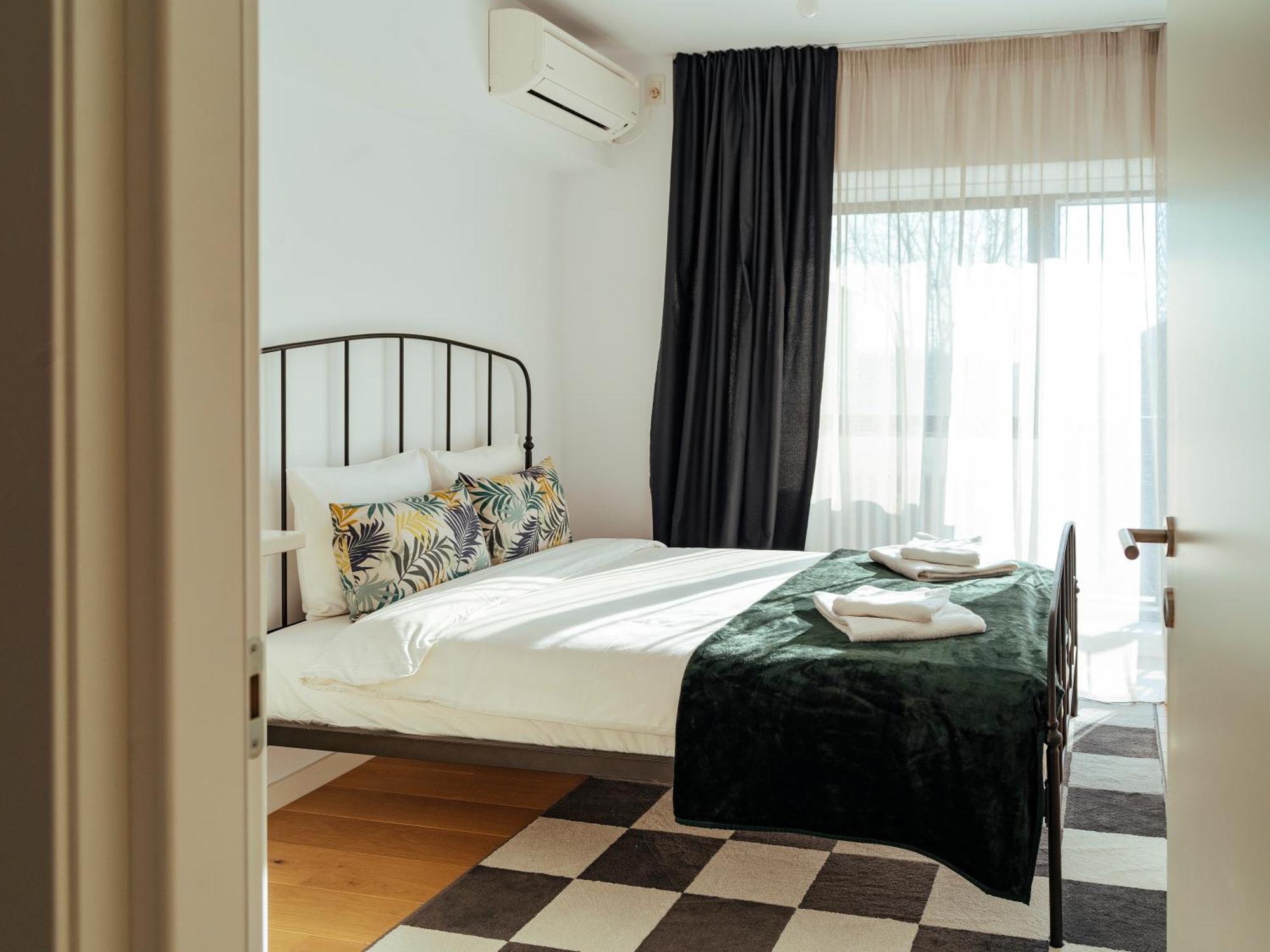 Central Modern Design Apartment Bucarest Extérieur photo