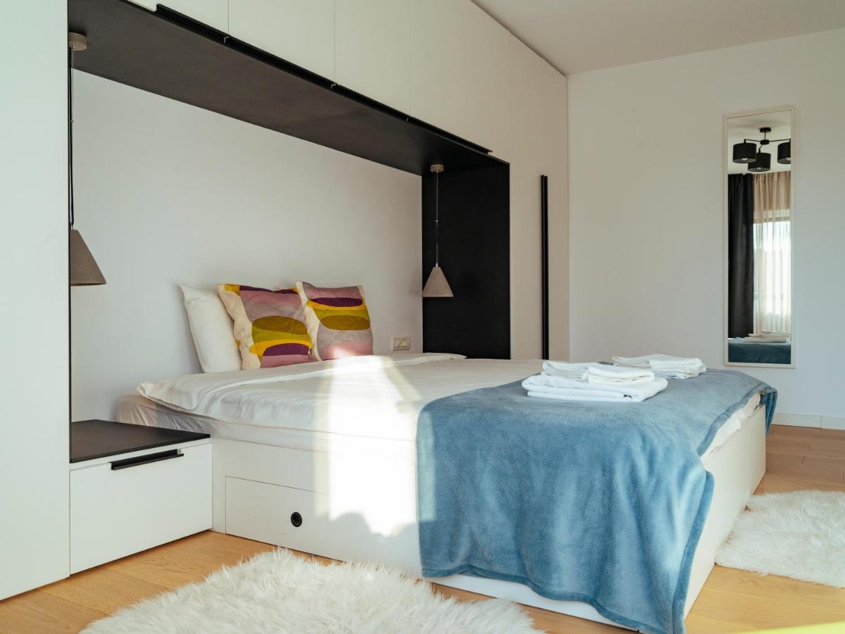 Central Modern Design Apartment Bucarest Extérieur photo