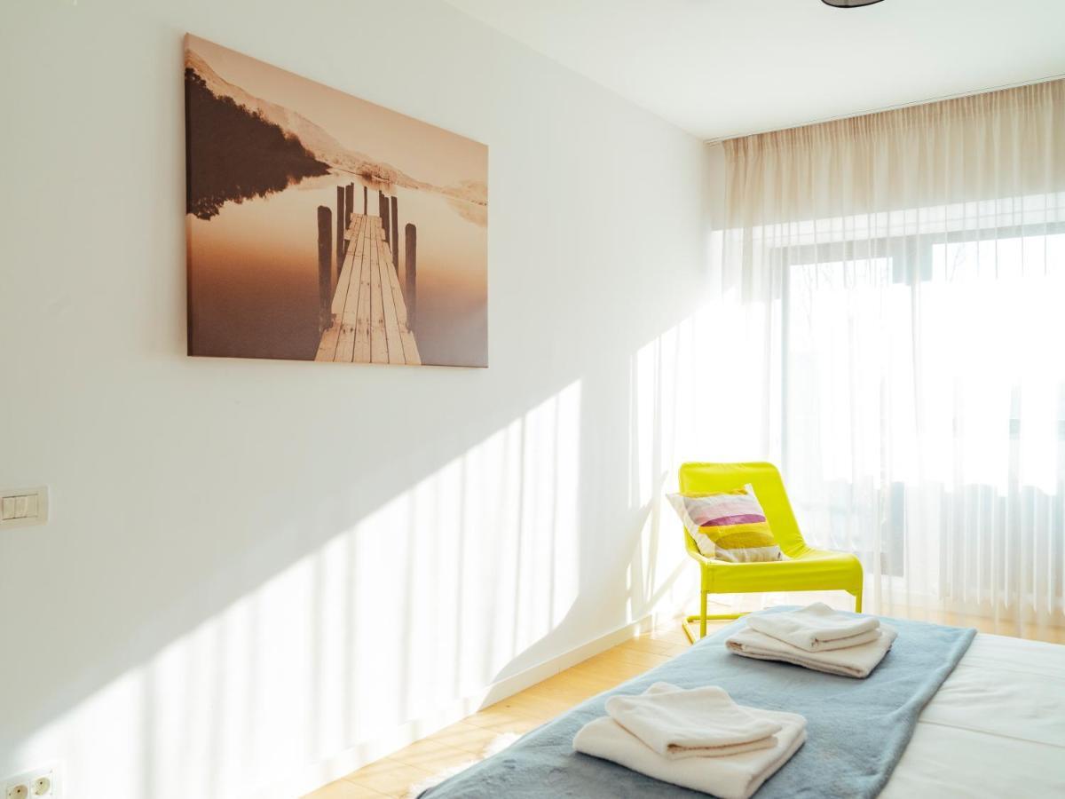 Central Modern Design Apartment Bucarest Extérieur photo