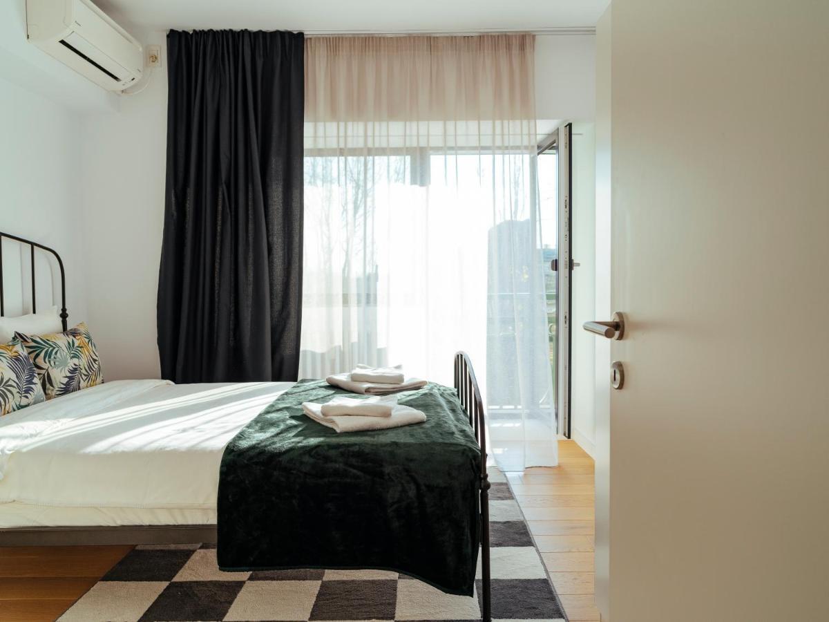 Central Modern Design Apartment Bucarest Extérieur photo