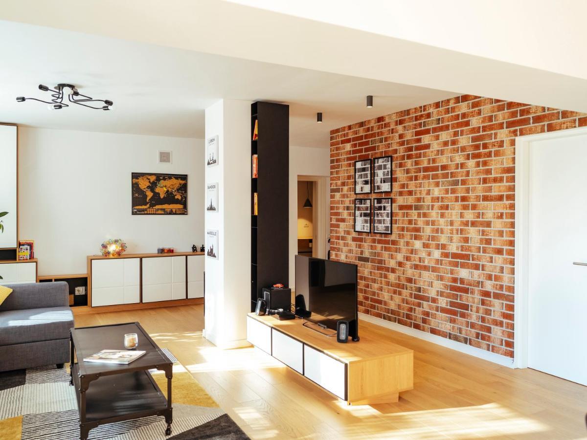 Central Modern Design Apartment Bucarest Extérieur photo