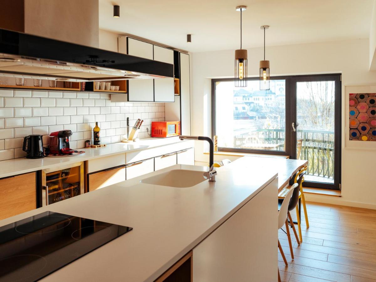 Central Modern Design Apartment Bucarest Extérieur photo